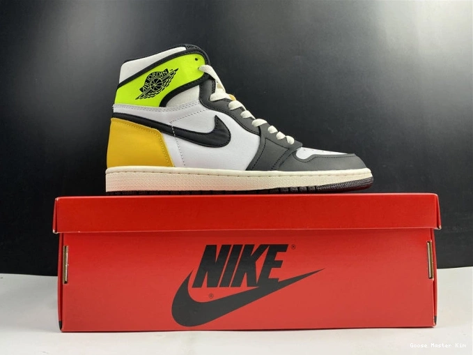 1 GOLD' JORDAN RETRO OG HIGH 'VOLT 555088-118 AIR 0708
